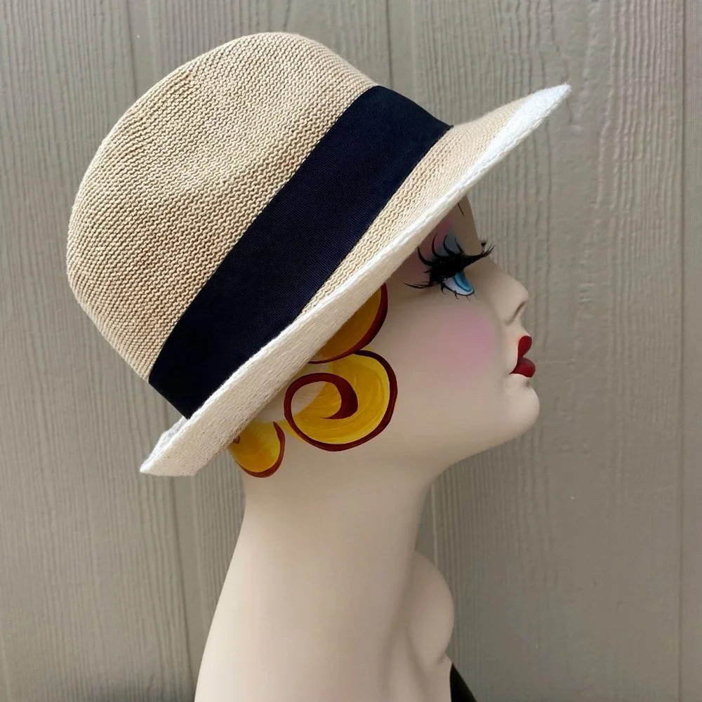 SOLD Vintage 90s Woven Trilby Fedora Hat - Picture 10 of 13